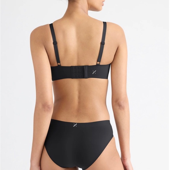 Knix Wing Woman Bra, Black (Size 7) - Picture 3 of 6